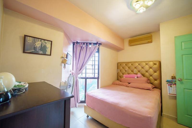 297A Compassvale Street, 297A Compassvale Street, Hougang / Punggol / Sengkang, 3 Bedrooms, 1,011 sqft, HDB Flat For Sale, by KENNETH CHUA, 500265445 - Bedroom - PropertyGuru.com.sg