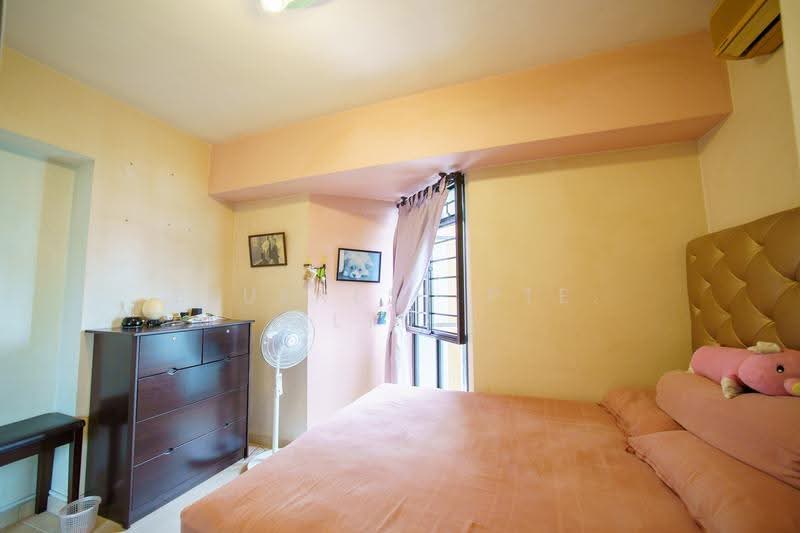 297A Compassvale Street, 297A Compassvale Street, Hougang / Punggol / Sengkang, 3 Bedrooms, 1,011 sqft, HDB Flat For Sale, by KENNETH CHUA, 500265445 - Bedroom - PropertyGuru.com.sg