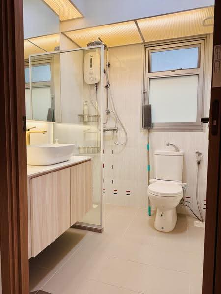 421A Northshore Drive, 421A Northshore Drive, Hougang / Punggol / Sengkang, 1 Bedroom, 506 sqft, HDB Flat For Rent, by Lawrence Tan, 500265471 - Bathroom - PropertyGuru.com.sg