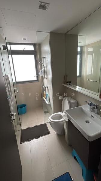 RiverTrees Residences, 29 Fernvale Close, Seletar / Yio Chu Kang, 3 Bedrooms, 948 sqft, Condominium For Sale, by Yeo Tong Boon, 500265476 - Bathroom - PropertyGuru.com.sg