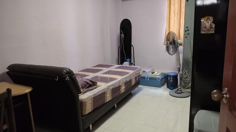 166 Bishan Street 13, 166 Bishan Street 13, Ang Mo Kio / Bishan / Thomson, Room Rental, 100 sqft, HDB Flat For Rent, by JAGJIT SINGH, 500265482 - Bedroom - PropertyGuru.com.sg
