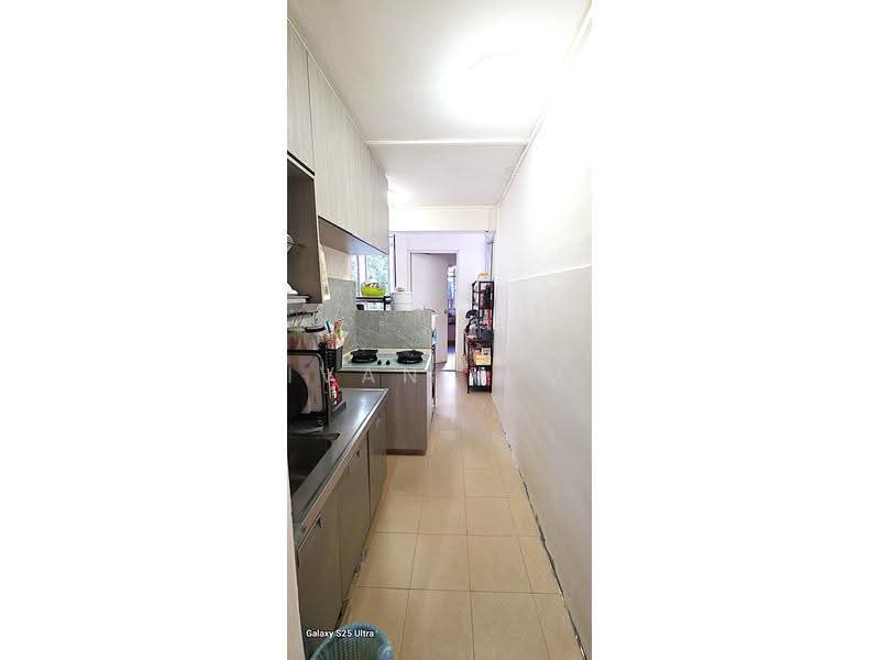 70 Lorong 4 Toa Payoh, 70 Lorong 4 Toa Payoh, Balestier / Toa Payoh, 2 Bedrooms, 689 sqft, HDB Flat For Sale, by Ivan Lim, 500265510 - Kitchen - PropertyGuru.com.sg