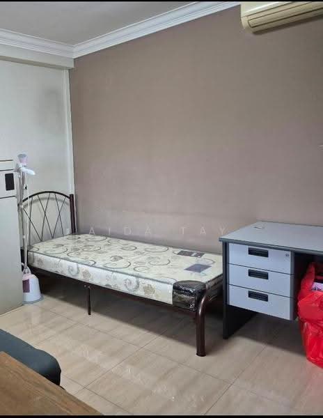 765 Jurong West Street 74, 765 Jurong West Street 74, Boon Lay / Jurong / Tuas, Room Rental, 150 sqft, HDB Flat For Rent, by Aida Tay, 500265513 - Bedroom - PropertyGuru.com.sg
