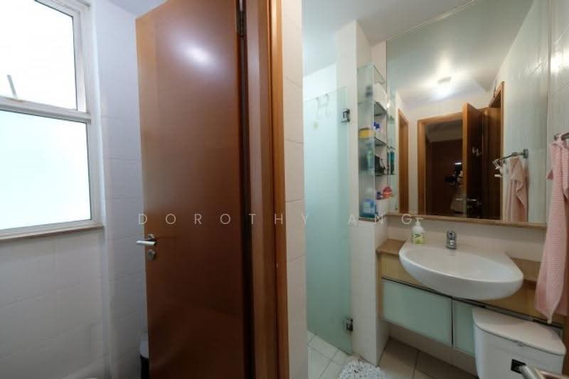 Sunglade, 9 Serangoon Avenue 2, Hougang / Punggol / Sengkang, 4 Bedrooms, 1,776 sqft, Condominium For Sale, by Dorothy Ang, 500265516 - PropertyGuru.com.sg