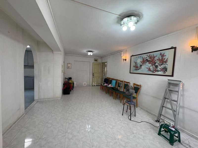 5 Holland Close, 5 Holland Close, Tanglin / Holland / Bukit Timah, 3 Bedrooms, 1,130 sqft, HDB Flat For Sale, by Yeo Tong Boon, 500265540 - Living Room - PropertyGuru.com.sg