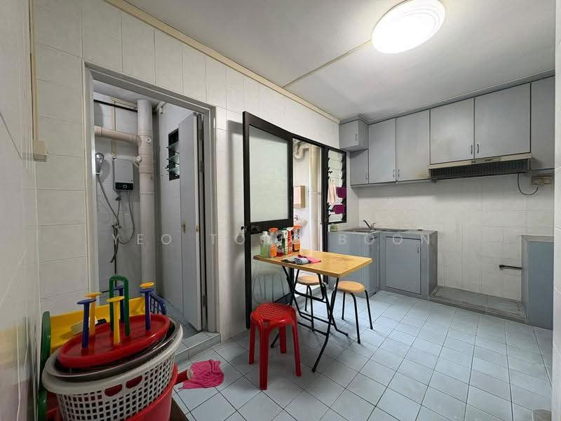 5 Holland Close, 5 Holland Close, Tanglin / Holland / Bukit Timah, 3 Bedrooms, 1,130 sqft, HDB Flat For Sale, by Yeo Tong Boon, 500265540 - Kitchen - PropertyGuru.com.sg
