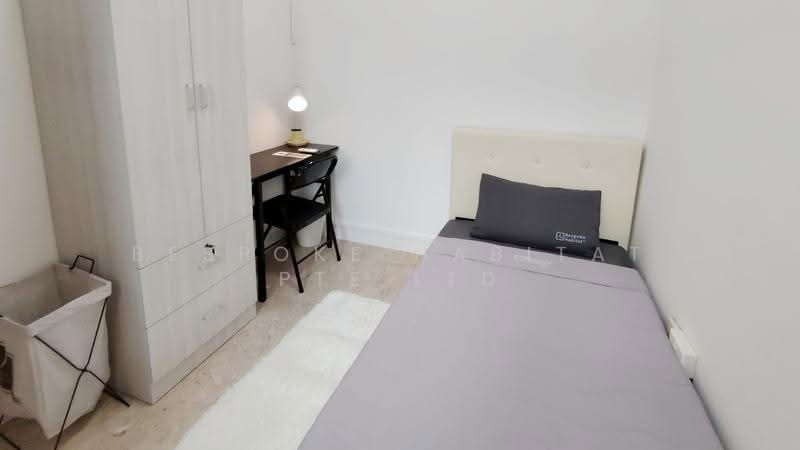 The Anchorage, 370E Alexandra Road, Alexandra / Commonwealth, Room Rental, 100 sqft, Condominium For Rent, by Bespoke Habitat Pte Ltd, 500265558 - 11-10 CR4 - PropertyGuru.com.sg