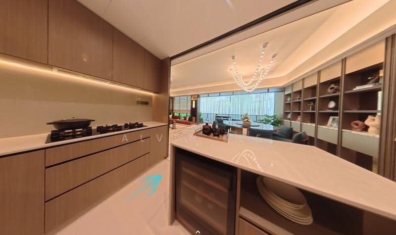 RARE JEM RARE 5-BEDROOM LUXE IN PRESTIGIOUS DISTRICT 10!, Tanglin / Holland / Bukit Timah, 5 Bedrooms, 1,561 sqft, Condominium For Sale, by Alvin Lee, 500265559 - Kitchen - PropertyGuru.com.sg