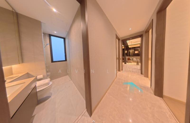 RARE JEM RARE 5-BEDROOM LUXE IN PRESTIGIOUS DISTRICT 10!, Tanglin / Holland / Bukit Timah, 5 Bedrooms, 1,561 sqft, Condominium For Sale, by Alvin Lee, 500265559 - Bathroom - PropertyGuru.com.sg
