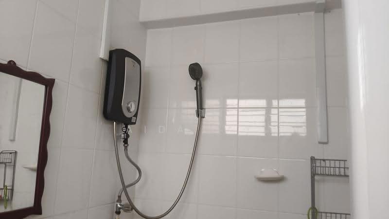 794 Yishun Ring Road, 794 Yishun Ring Road, Sembawang / Yishun, Room Rental, 160 sqft, HDB Flat For Rent, by Aida Tay, 500265566 - Bathroom - PropertyGuru.com.sg