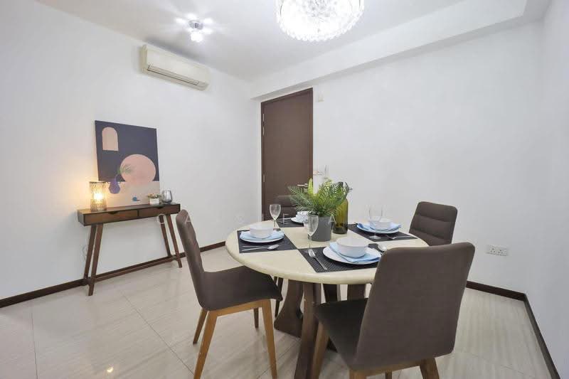 Hijauan, 63 Cavenagh Road, Orchard / River Valley, 3 Bedrooms, 1,141 sqft, Condominium For Sale, by Cassie Ang, 500265569 - Cozy Dining Area - PropertyGuru.com.sg