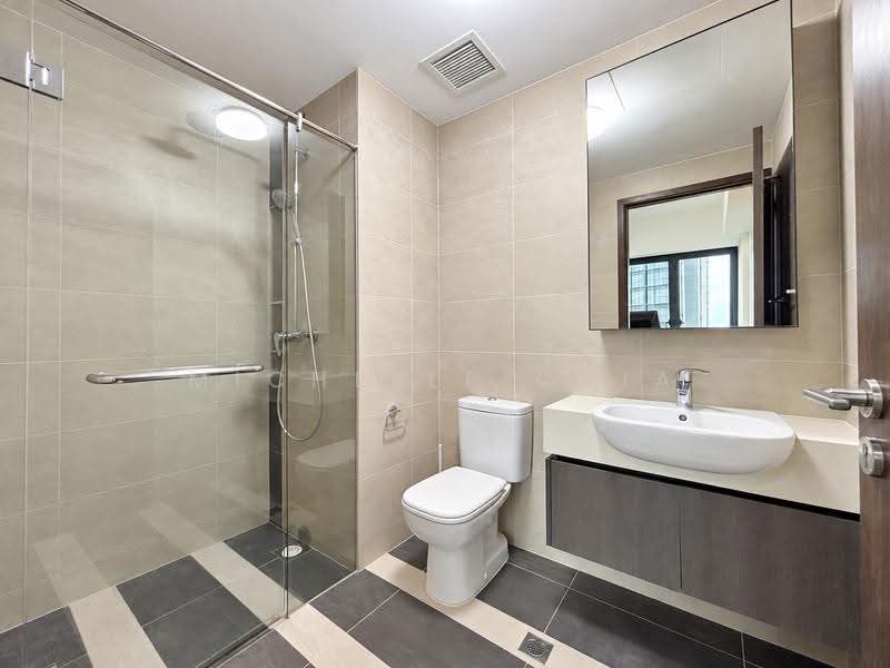 Parc Riviera, 101 West Coast Vale, Buona Vista / West Coast / Clementi New Town, 2 Bedrooms, 710 sqft, Condominium For Rent, by Michelle Chia, 500265572 - Bathroom - PropertyGuru.com.sg