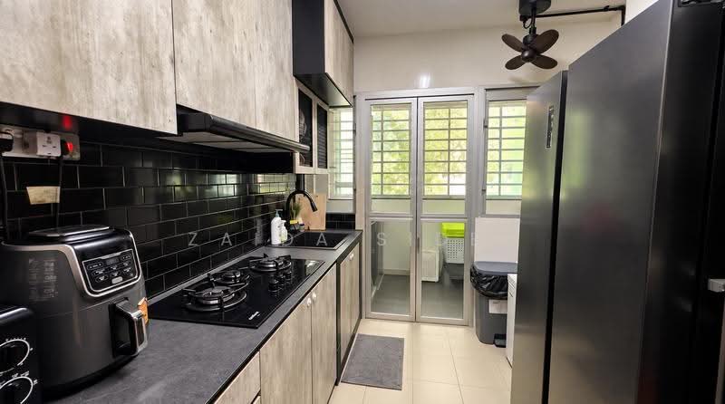 502A Yishun Street 51, 502A Yishun Street 51, Sembawang / Yishun, 3 Bedrooms, 990 sqft, HDB Flat For Sale, by Zaida Sidek, 500265584 - Kitchen - PropertyGuru.com.sg
