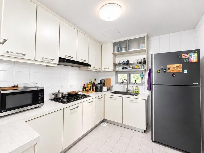 Bishan Loft, 31 Bishan Street 11, Ang Mo Kio / Bishan / Thomson, 4 Bedrooms, 1,464 sqft, Condominium For Sale, by Corraine Choo, 500265587 - Kitchen - PropertyGuru.com.sg
