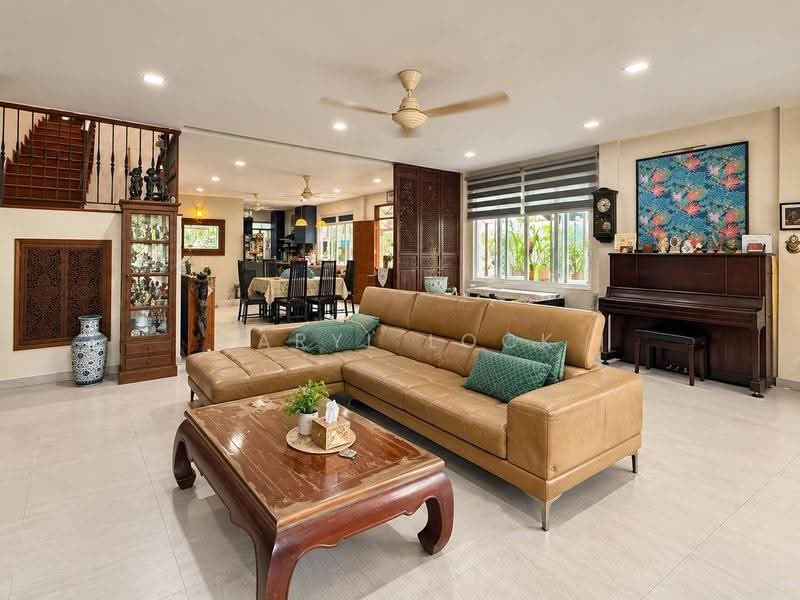 Jalan Jarak, Jalan Jarak, Seletar / Yio Chu Kang, 5 Bedrooms, 3,000 sqft, Semi-Detached House For Sale, by Daryl Lock, 500265590 - PropertyGuru.com.sg