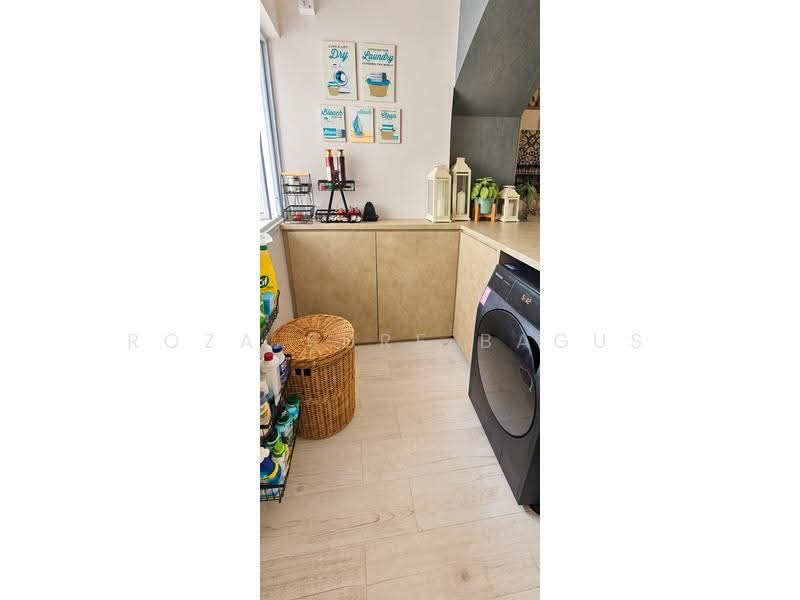 33 Bedok South Avenue 2, 33 Bedok South Avenue 2, Bedok / Upper East Coast, Room Rental, 150 sqft, HDB Flat For Rent, by Roza Sure Bagus, 500265619 - Laundry Area - PropertyGuru.com.sg