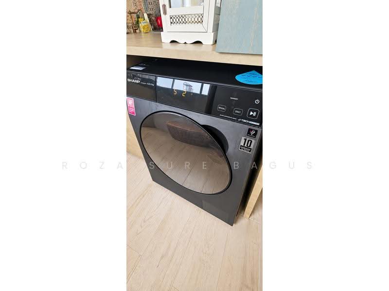 33 Bedok South Avenue 2, 33 Bedok South Avenue 2, Bedok / Upper East Coast, Room Rental, 150 sqft, HDB Flat For Rent, by Roza Sure Bagus, 500265619 - Laundry Area - PropertyGuru.com.sg