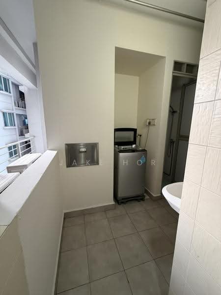 Rosewood, 1 Rosewood Drive, Admiralty / Woodlands, 3 Bedrooms, 1,173 sqft, Condominium For Rent, by Jake Hor, 500265620 - Service Yard - PropertyGuru.com.sg