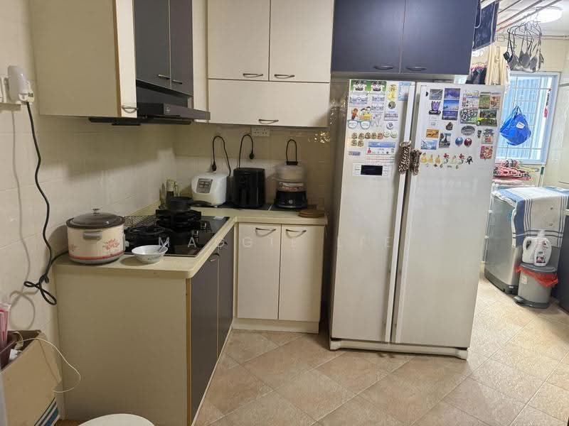 716 Bedok Reservoir Road, 716 Bedok Reservoir Road, Bedok / Upper East Coast, 3 Bedrooms, 142 sqft, HDB Flat For Sale, by Maggie Lee, 500265629 - PropertyGuru.com.sg