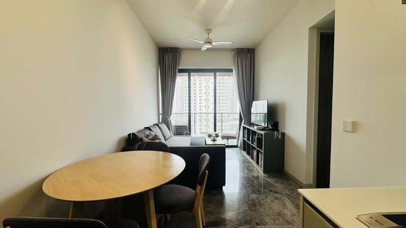 Margaret Ville, 20 Margaret Drive, Alexandra / Commonwealth, 2 Bedrooms, 700 sqft, Apartment For Sale, by Victor Tan, 500265638 - Living Room - PropertyGuru.com.sg