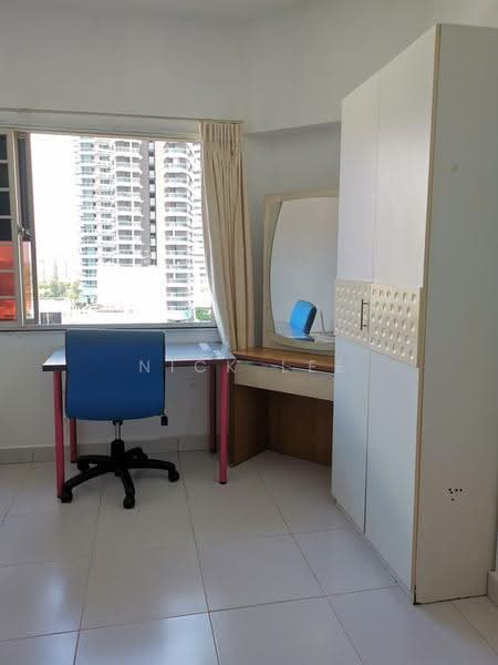 Textile Centre, 200 Jalan Sultan, Beach Road / Bugis / Rochor, Room Rental, 100 sqft, Apartment For Rent, by Nick Lee, 500265642 - Study - PropertyGuru.com.sg
