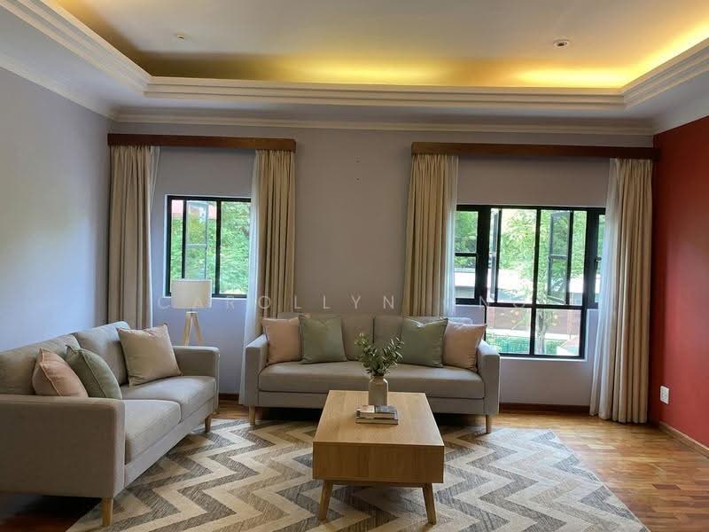 Novena MRT Apt - Freehold under $1700 psf, Balestier / Toa Payoh, 3 Bedrooms, 1,216 sqft, Apartment For Sale, by Carollyn Ong, 500265679 - Living Room - PropertyGuru.com.sg