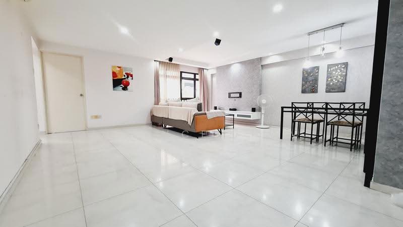 323C Sengkang East Way, 323C Sengkang East Way, Hougang / Punggol / Sengkang, 3 Bedrooms, 1,184 sqft, HDB Flat For Rent, by Terence Tham, 500265685 - Living Room - PropertyGuru.com.sg