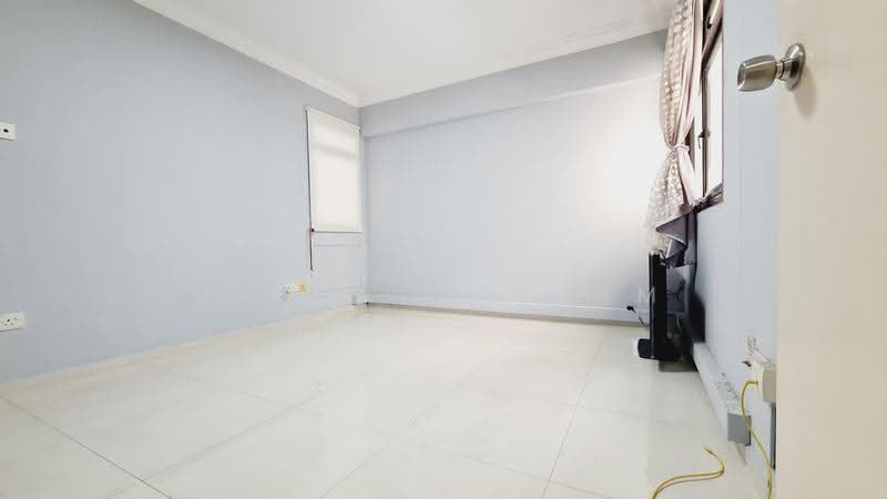 323C Sengkang East Way, 323C Sengkang East Way, Hougang / Punggol / Sengkang, 3 Bedrooms, 1,184 sqft, HDB Flat For Rent, by Terence Tham, 500265685 - PropertyGuru.com.sg