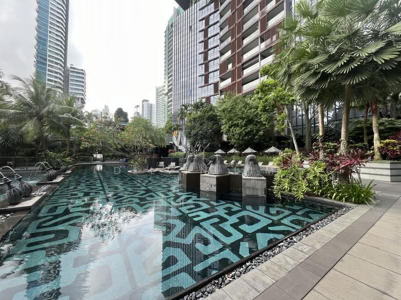 OUE Twin Peaks, 33 Leonie Hill Road, Orchard / River Valley, 2 Bedrooms, 1,055 sqft, Condominium For Rent, by Delvin Lim, 500265691 - Pool - PropertyGuru.com.sg