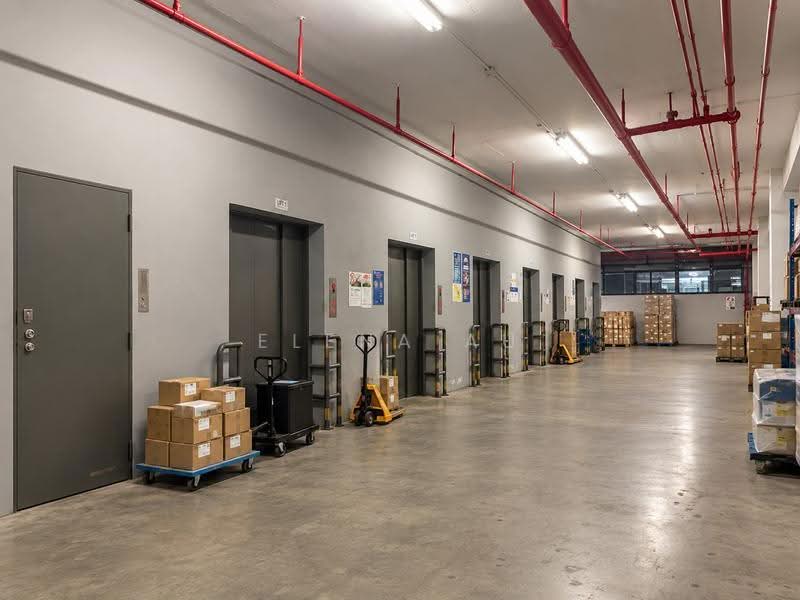 Shun Li Industrial Park, 91 Kaki Bukit Avenue 1, Eunos / Geylang / Paya Lebar, 2,153 sqft, Factory / Workshop (B2) For Sale, by Elena Au, 500265709 - Corridor - CommercialGuru.com.sg