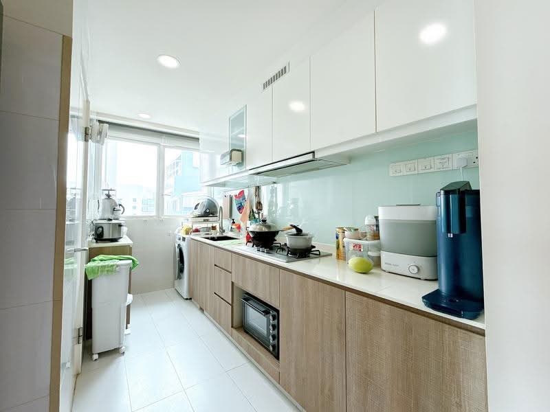 1 Canberra, 21 Canberra Drive, Sembawang / Yishun, 3 Bedrooms, 947 sqft, Condominium For Sale, by King Tang, 500265715 - Kitchen - PropertyGuru.com.sg