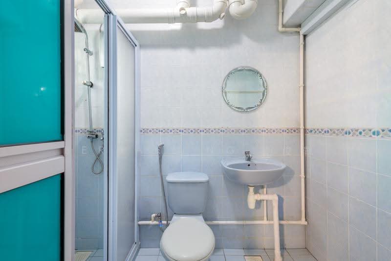 501C Wellington Circle, 501C Wellington Circle, Sembawang / Yishun, 3 Bedrooms, 1,184 sqft, HDB Flat For Sale, by Bernard Ng 黄俊凯, 500265724 - Bathroom - PropertyGuru.com.sg