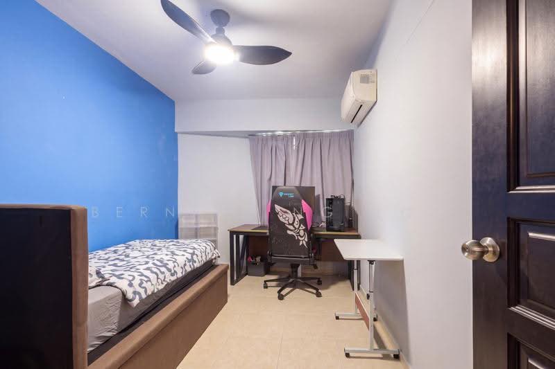 501C Wellington Circle, 501C Wellington Circle, Sembawang / Yishun, 3 Bedrooms, 1,184 sqft, HDB Flat For Sale, by Bernard Ng 黄俊凯, 500265724 - Bedroom - PropertyGuru.com.sg