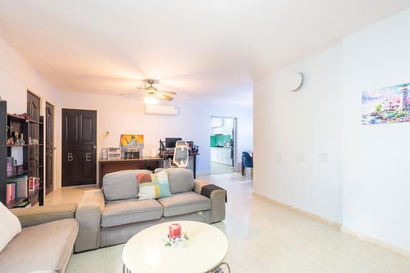 501C Wellington Circle, 501C Wellington Circle, Sembawang / Yishun, 3 Bedrooms, 1,184 sqft, HDB Flat For Sale, by Bernard Ng 黄俊凯, 500265724 - Living Room - PropertyGuru.com.sg