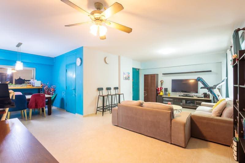 501C Wellington Circle, 501C Wellington Circle, Sembawang / Yishun, 3 Bedrooms, 1,184 sqft, HDB Flat For Sale, by Bernard Ng 黄俊凯, 500265724 - Living Room - PropertyGuru.com.sg