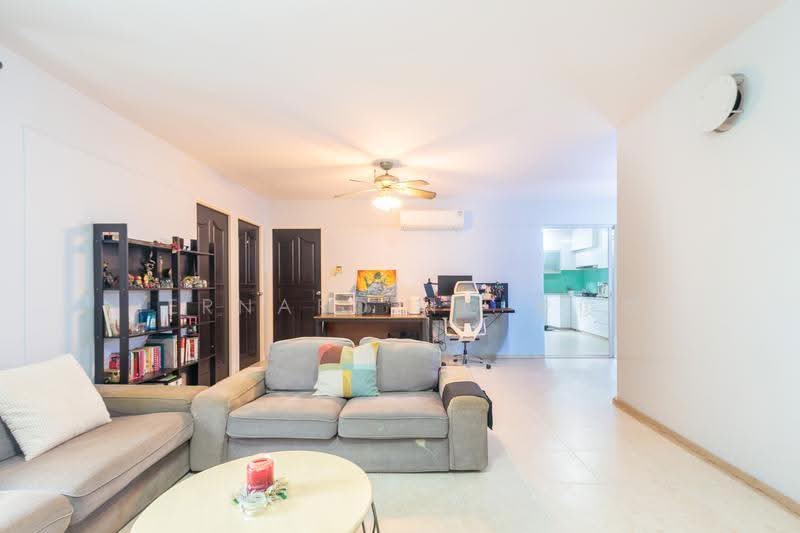 501C Wellington Circle, 501C Wellington Circle, Sembawang / Yishun, 3 Bedrooms, 1,184 sqft, HDB Flat For Sale, by Bernard Ng 黄俊凯, 500265724 - Living Room - PropertyGuru.com.sg