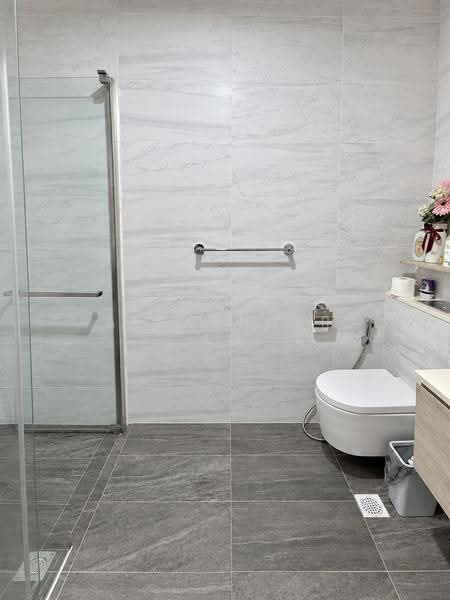 The Alps Residences, Tampines Avenue 10, Pasir Ris / Tampines, 3 Bedrooms, 1,066 sqft, Condominium For Sale, by Alexander Au, 500265739 - Bathroom - PropertyGuru.com.sg