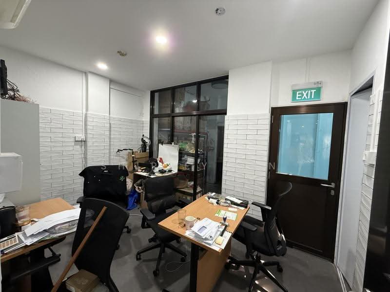 Outram Road, Outram road/ Tiong Bahru road/ Seng Poh Road, Alexandra / Commonwealth, 1,529 sqft, Shop / Shophouse For Rent, by Shirley Tan, 500265744 - Interior - CommercialGuru.com.sg