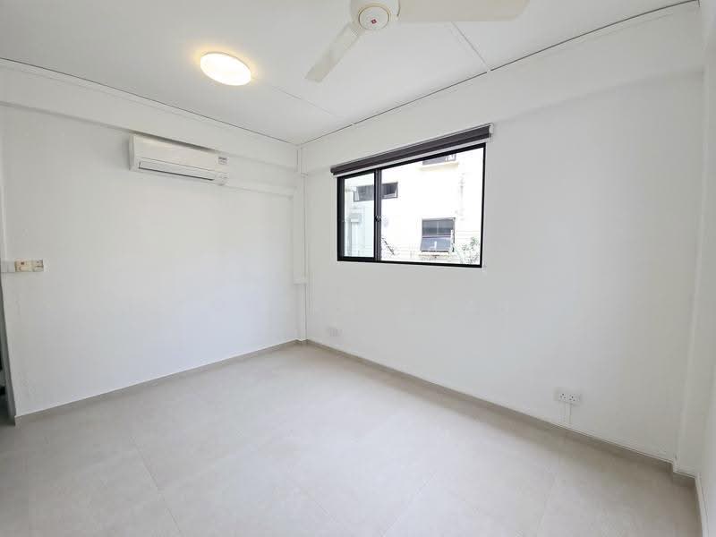 3A Jalan Wangi, Jalan Wangi, Macpherson / Potong Pasir, 3 Bedrooms, 1,087 sqft, Walk-up Apartment For Rent, by Forbes Seah, 500265753 - Master Bedroom - PropertyGuru.com.sg