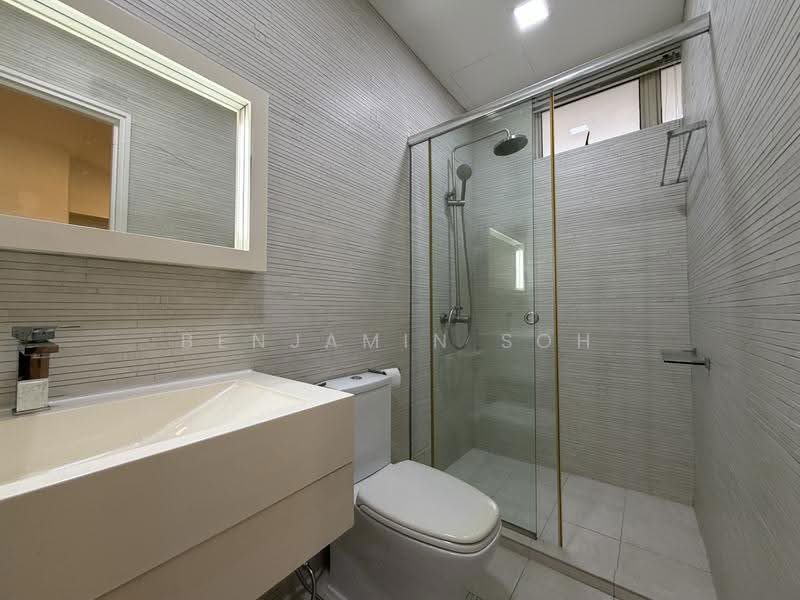 RESORT-LIKE REASONABLE PSF SEMI-D, Approximately 900m to the MRT Station, Bedok / Upper East Coast, 6 Bedrooms, 5,000 sqft, Semi-Detached House For Sale, by Benjamin Soh, 500265760 - Bathroom - PropertyGuru.com.sg