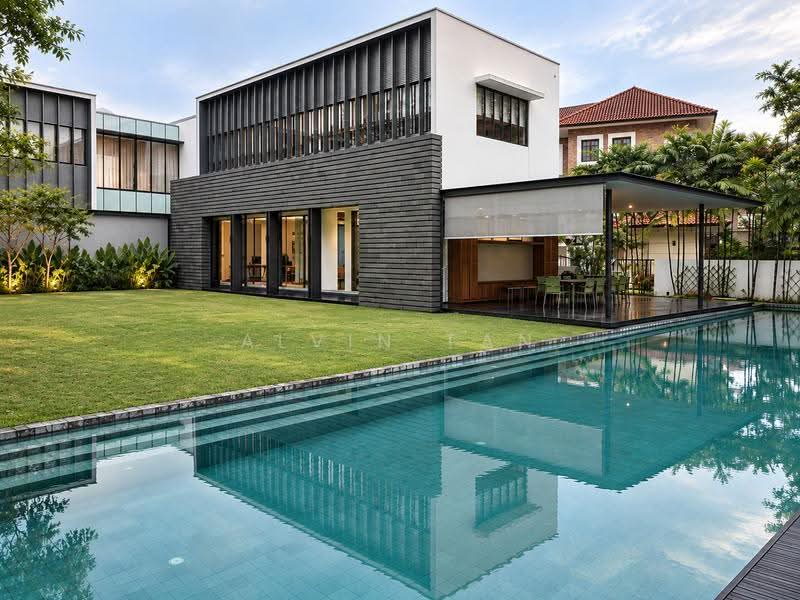 Maryland Drive, Tanglin / Holland / Bukit Timah, 6 Bedrooms, 13,000 sqft, Good Class Bungalow For Rent, by Alvin Tan, 500265761 - Exterior - PropertyGuru.com.sg