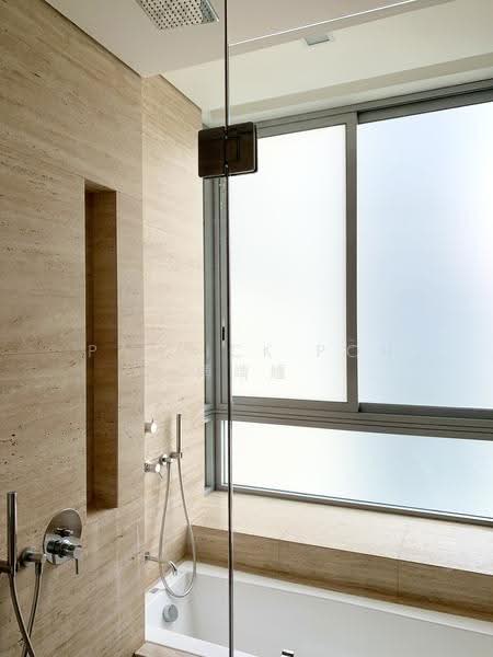 8 Rodyk, 8 Rodyk Street, Orchard / River Valley, 3 Bedrooms, 1,518 sqft, Condominium For Rent, by Patrick Poh 傅靖尰, 500265776 - Bathroom - PropertyGuru.com.sg