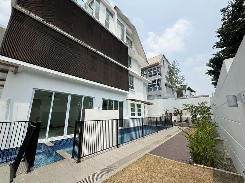 Wak Hassan, Sembawang / Yishun, 5 Bedrooms, 7,335 sqft, Semi-Detached House For Rent, by Karen Pang, 500265781 - Exterior - PropertyGuru.com.sg