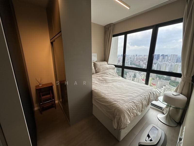 Avenue South Residence, 11 Silat Avenue, Alexandra / Commonwealth, 2 Bedrooms, 657 sqft, Condominium For Sale, by Sharon Ng, 500265782 - Bedroom - PropertyGuru.com.sg
