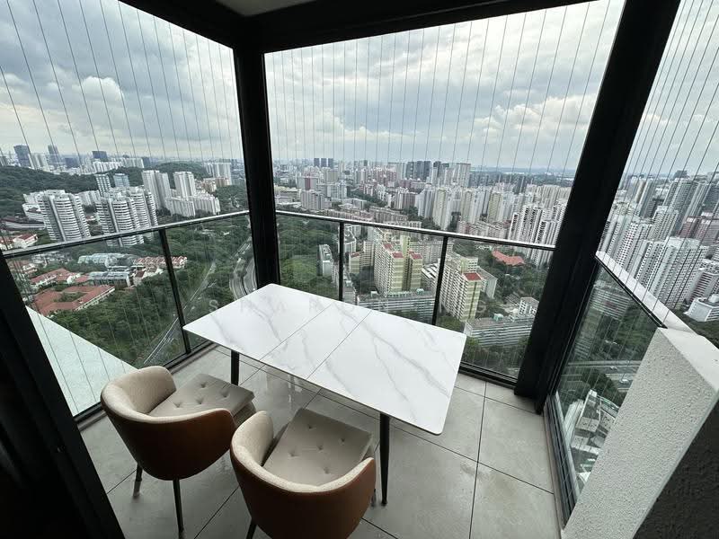 Avenue South Residence, 11 Silat Avenue, Alexandra / Commonwealth, 2 Bedrooms, 657 sqft, Condominium For Sale, by Sharon Ng, 500265782 - Balcony - PropertyGuru.com.sg