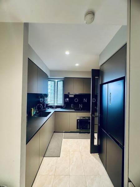 The Florence Residences, 97 Hougang Avenue 2, Hougang / Punggol / Sengkang, 5 Bedrooms, 1,668 sqft, Condominium For Sale, by Desmond Yuen, 500265794 - Kitchen - PropertyGuru.com.sg