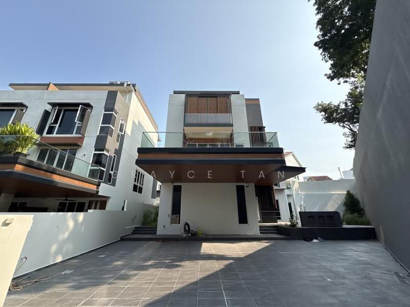 D19 Brand New Freehold Bungalow, 6BR All-Ensuite Landed, 3 MRT Within 10-Minute, Hougang / Punggol / Sengkang, 6 Bedrooms, 11,465 sqft, Bungalow House For Sale, by Grayce Tan, 500265803 - Exterior - PropertyGuru.com.sg