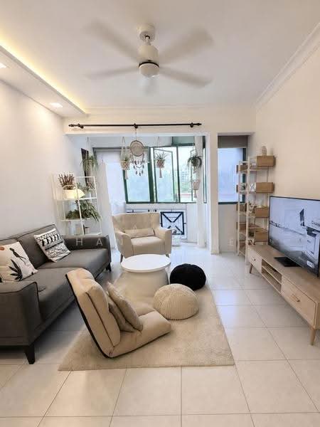 West Bay Condo, 56 West Coast Crescent, Buona Vista / West Coast / Clementi New Town, 2 Bedrooms, 850 sqft, Condominium For Sale, by Sarah Chang Chien, 500265806 - Living Room - PropertyGuru.com.sg