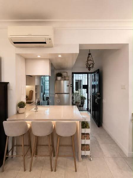 West Bay Condo, 56 West Coast Crescent, Buona Vista / West Coast / Clementi New Town, 2 Bedrooms, 850 sqft, Condominium For Sale, by Sarah Chang Chien, 500265806 - Kitchen - PropertyGuru.com.sg