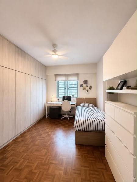 West Bay Condo, 56 West Coast Crescent, Buona Vista / West Coast / Clementi New Town, 2 Bedrooms, 850 sqft, Condominium For Sale, by Sarah Chang Chien, 500265806 - Bedroom - PropertyGuru.com.sg